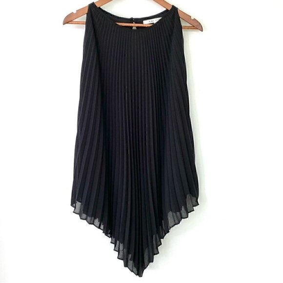 Max Studio Tops - Max Studio sleeveless  top with accordion pleats